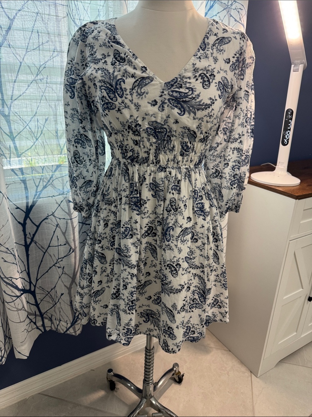 Lucky Brand- V-Neck Blue Paisley Smocked Waist Women’s Dress